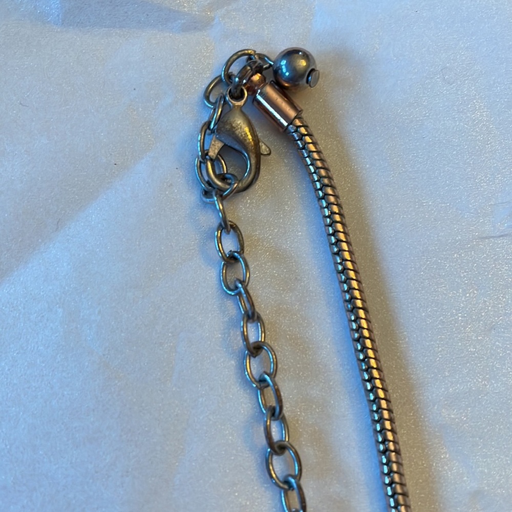 Rose Gold Off Set Heart Necklace - Picture 4 of 5